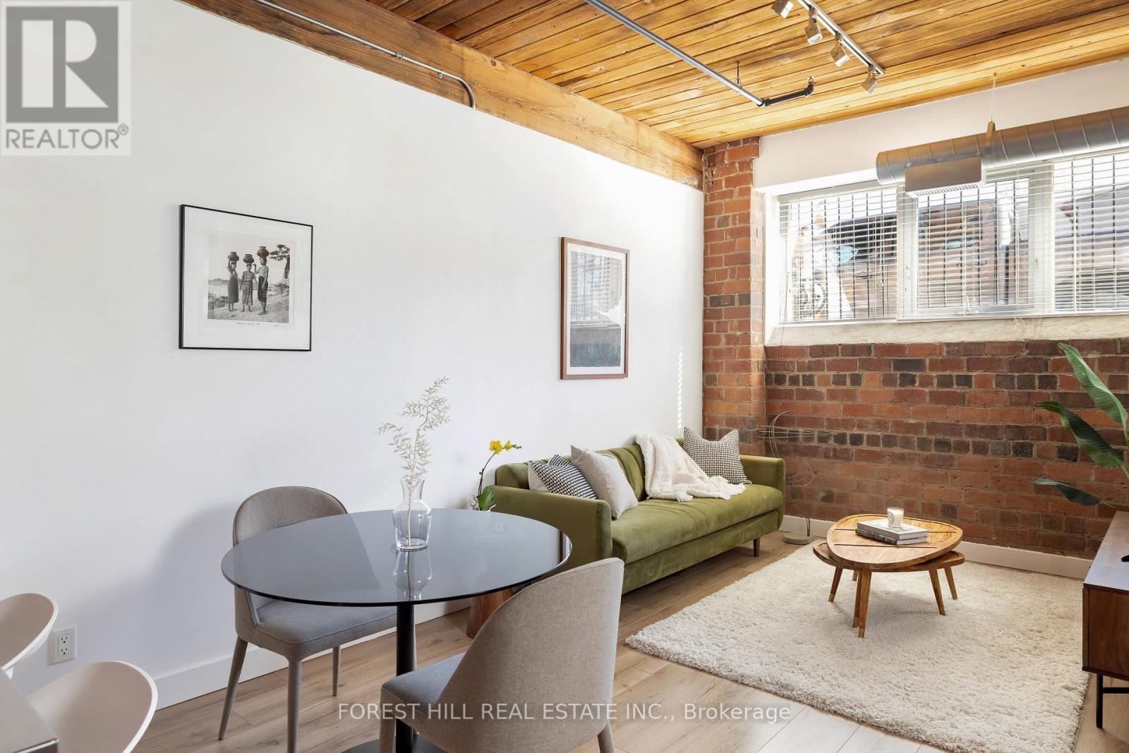 #105 2154 DUNDAS STREET W - Image 17