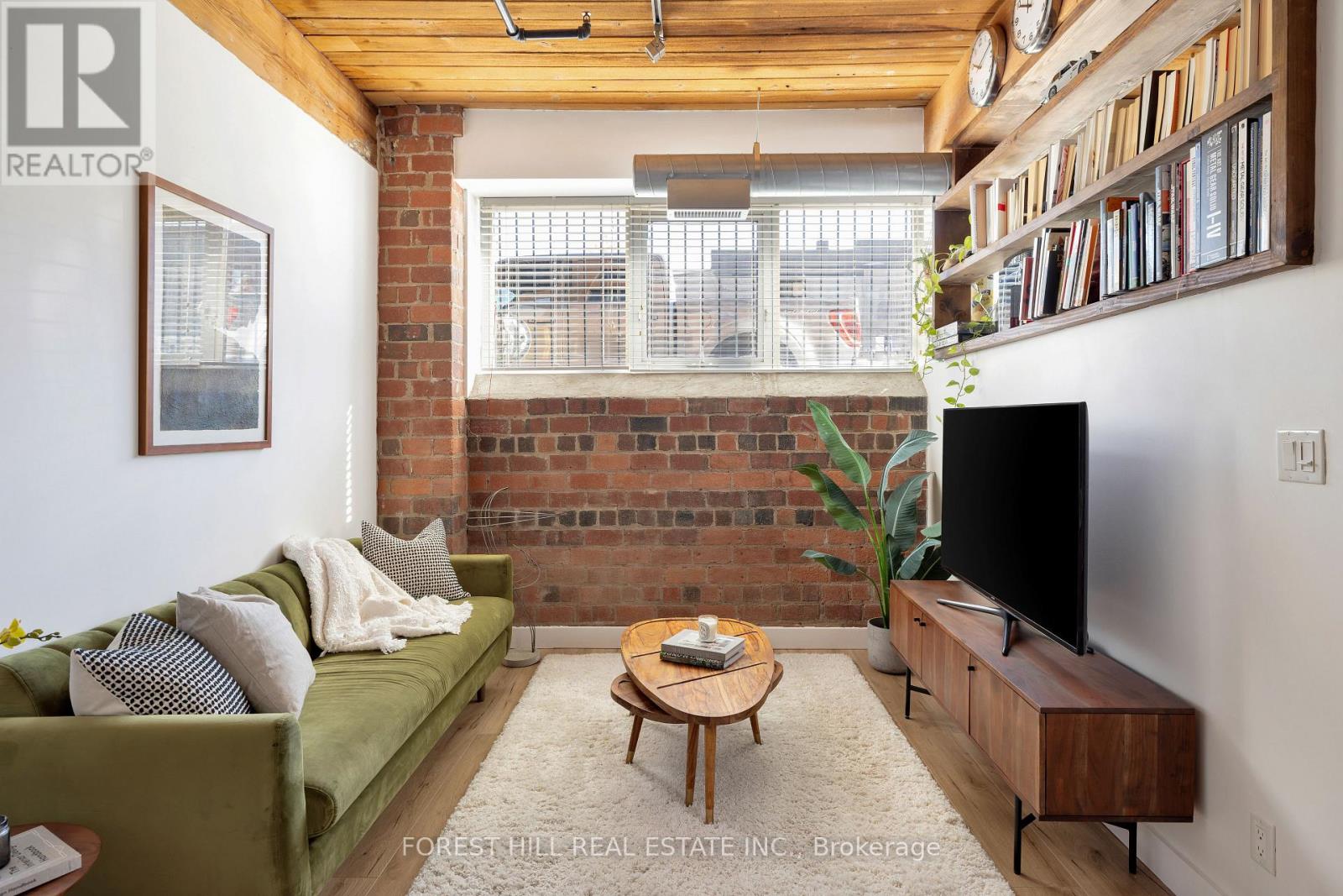 #105 2154 DUNDAS STREET W - Image 18