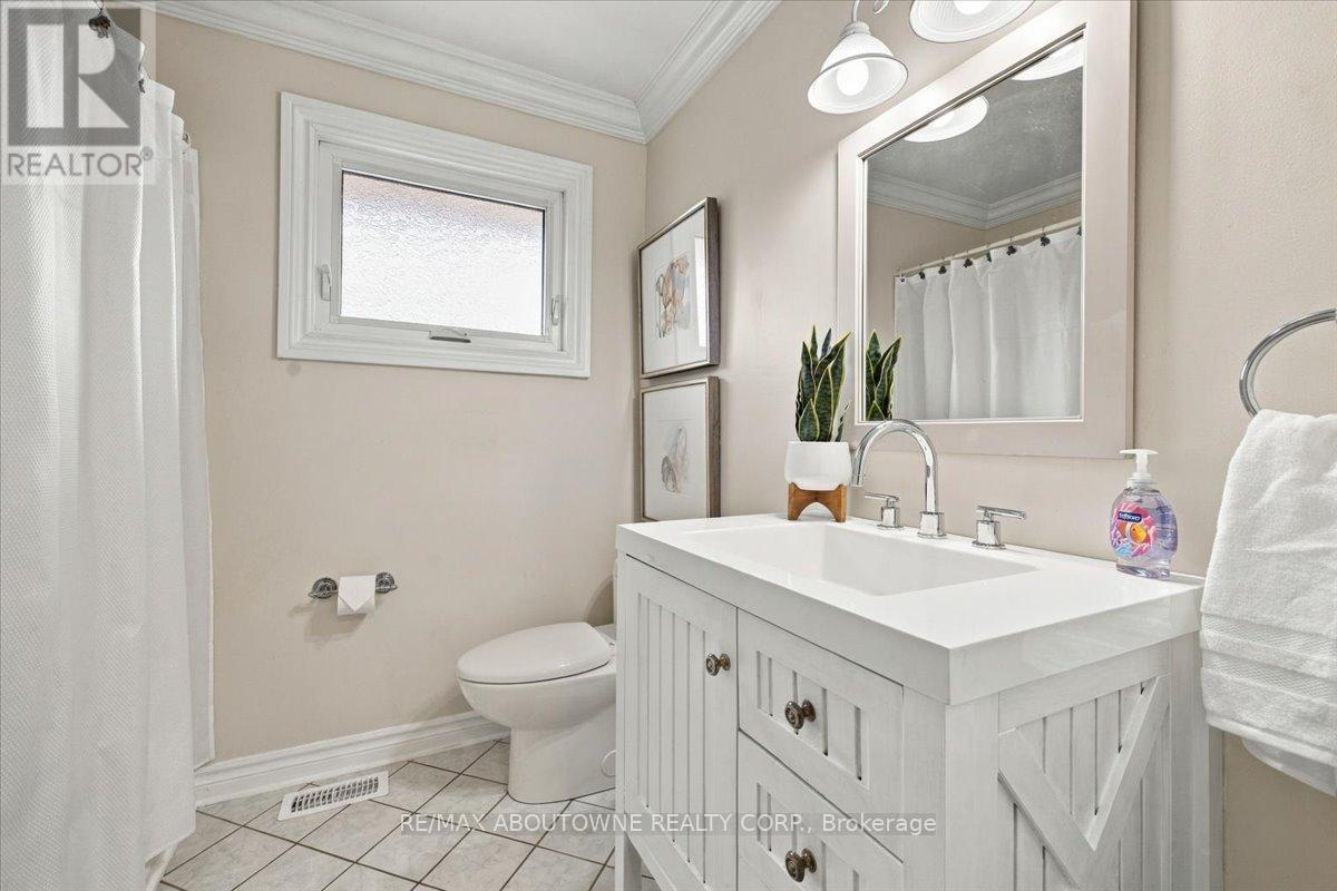 340 DUNCOMBE DRIVE - Image 26