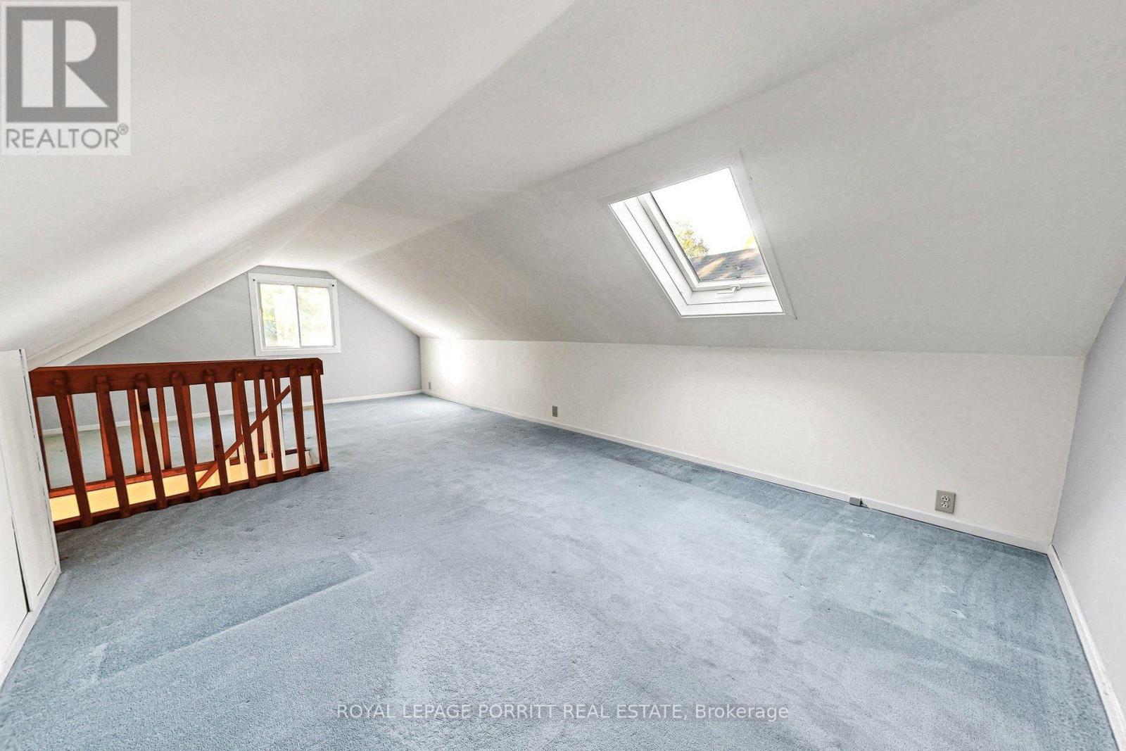 51 ARCADIAN CIRCLE - 18