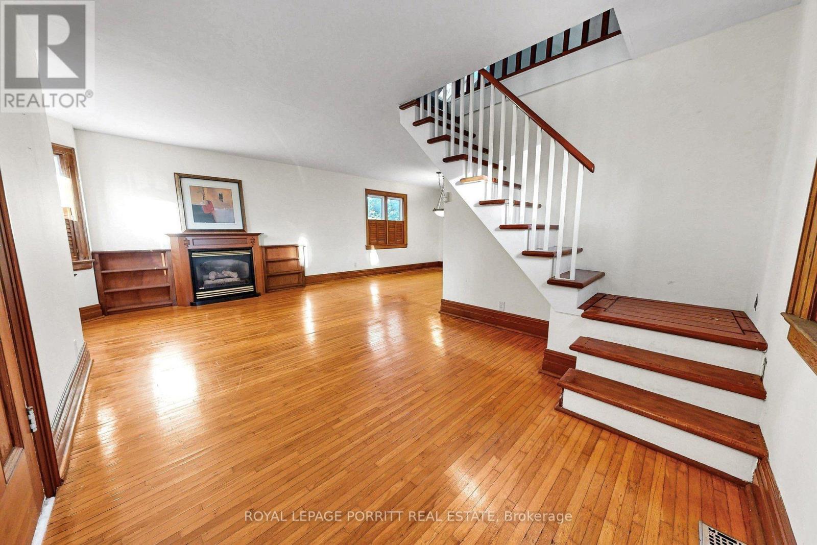 51 ARCADIAN CIRCLE, Toronto (Long Branch) — photo 2