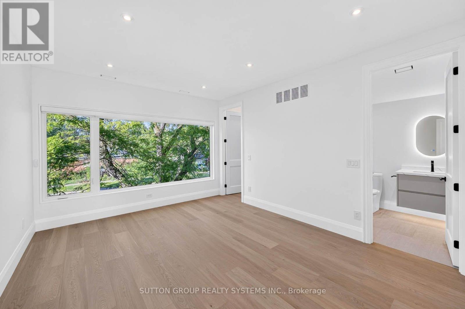 272 RENFORTH DRIVE - Image 28