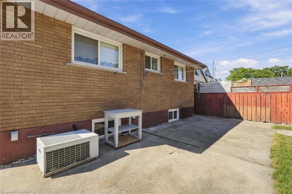 234 NORMANHURST Avenue - 32