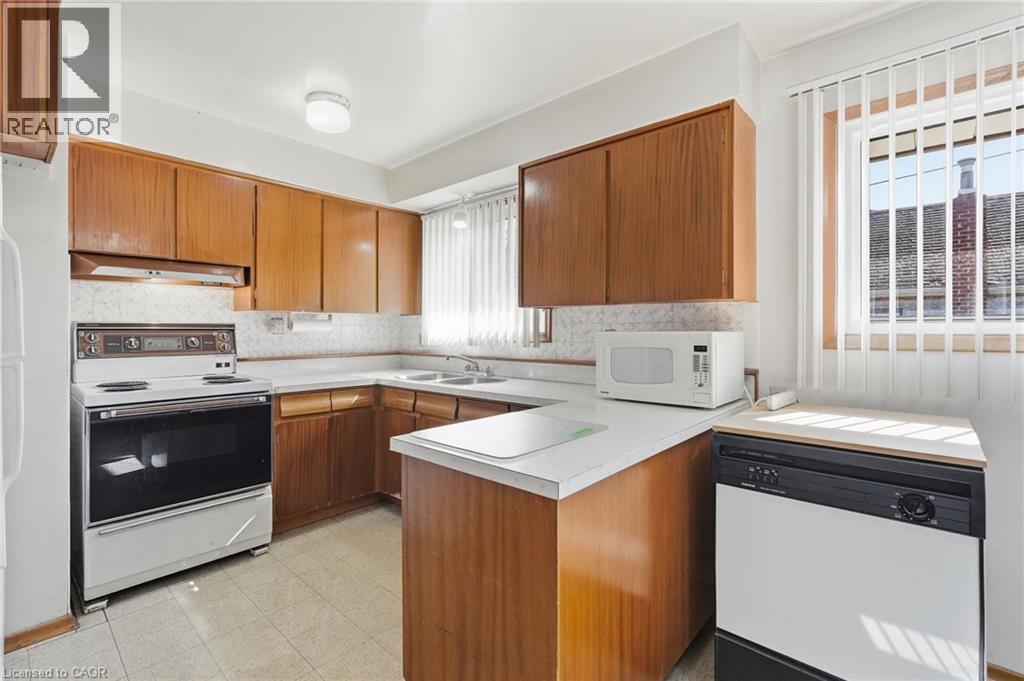 234 NORMANHURST Avenue - 8