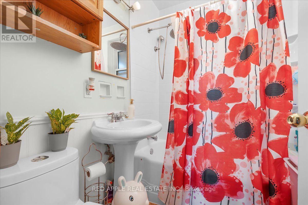 10 ARMSTRONG AVENUE, Hamilton (McQuesten) — photo 12