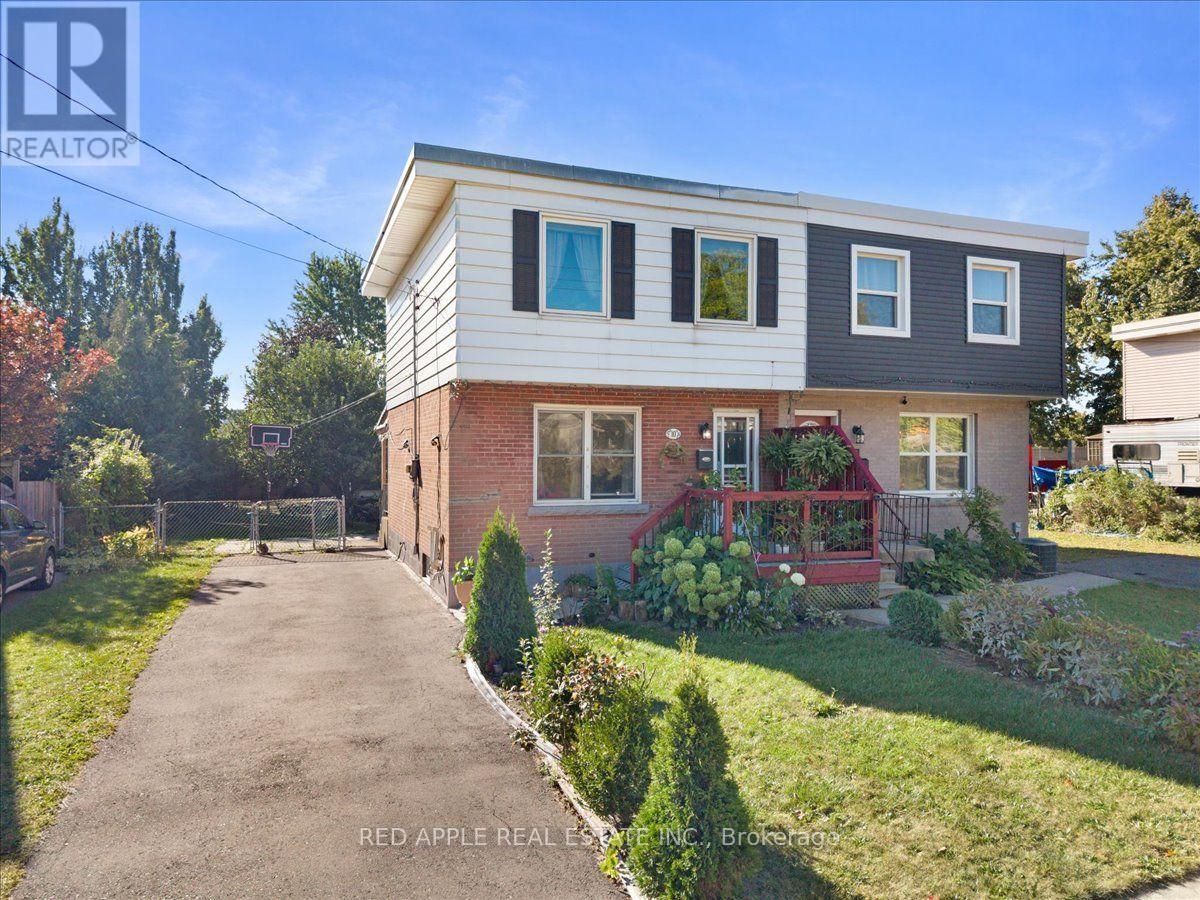 10 ARMSTRONG AVENUE, Hamilton (McQuesten) — photo 2