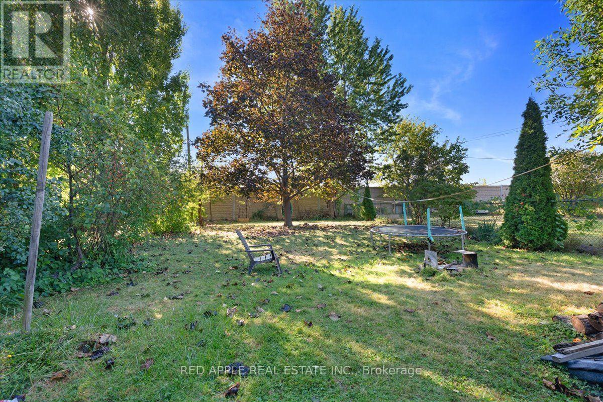 10 ARMSTRONG AVENUE - 24