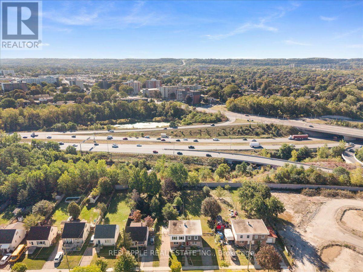 10 ARMSTRONG AVENUE - Image 27
