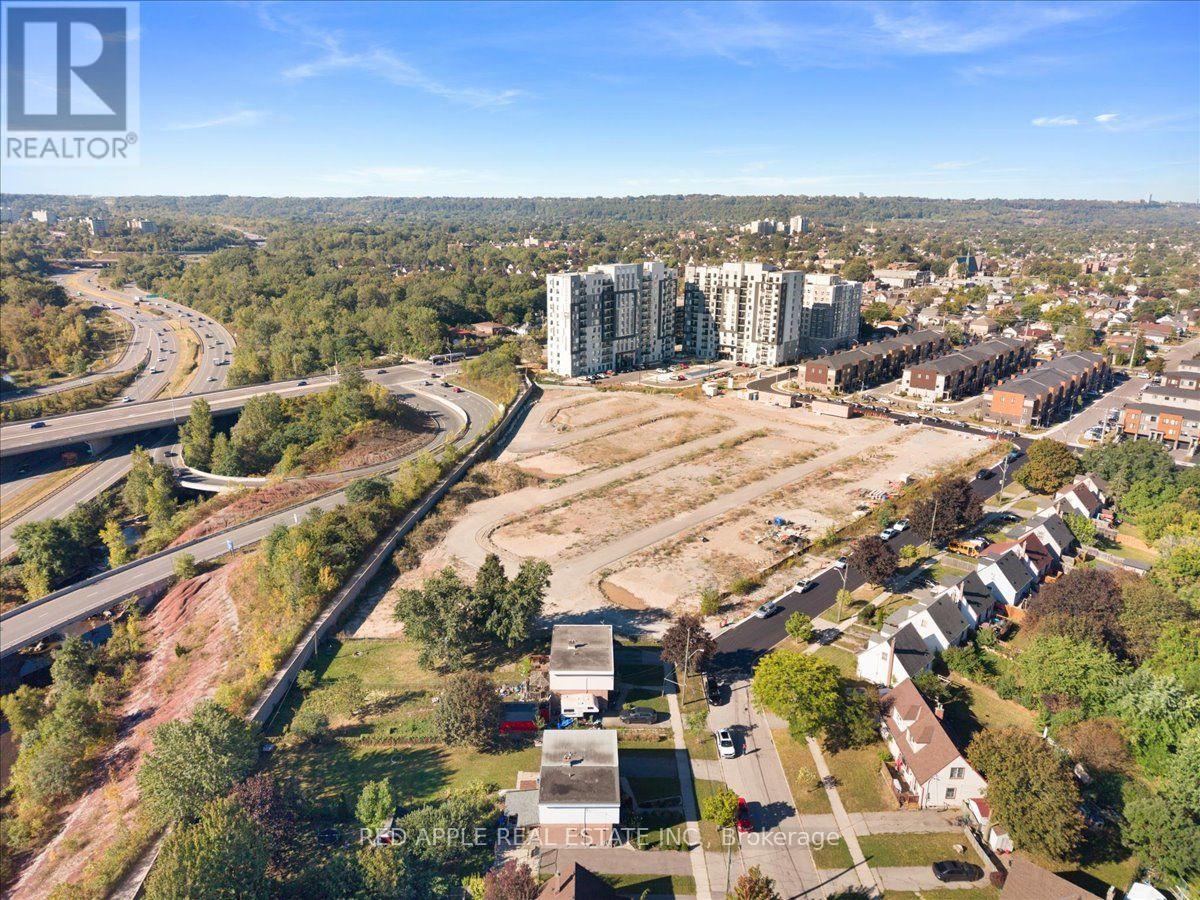 10 ARMSTRONG AVENUE - Image 29