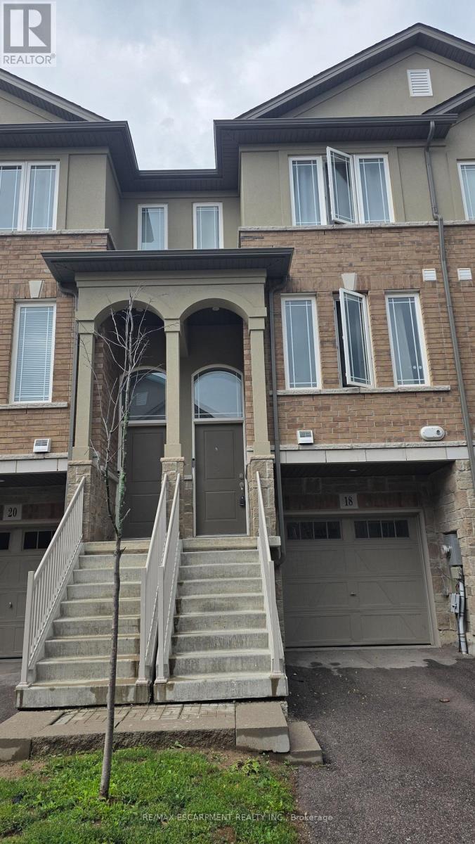 18 AQUA LANE, Hamilton — photo 2