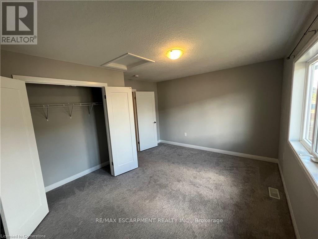 18 AQUA LANE, Hamilton — photo 4