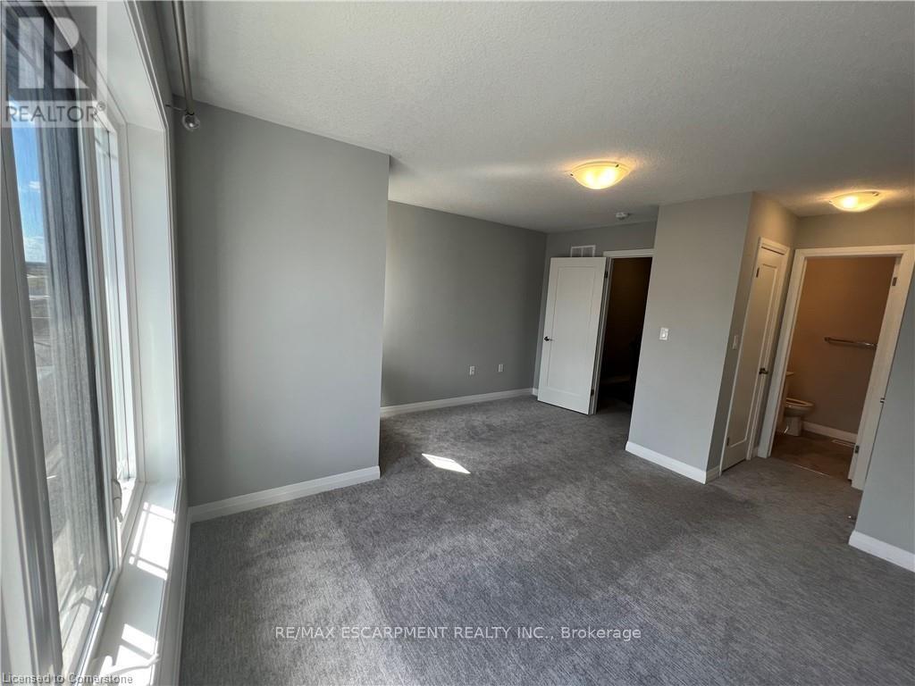 18 AQUA LANE, Hamilton — photo 7