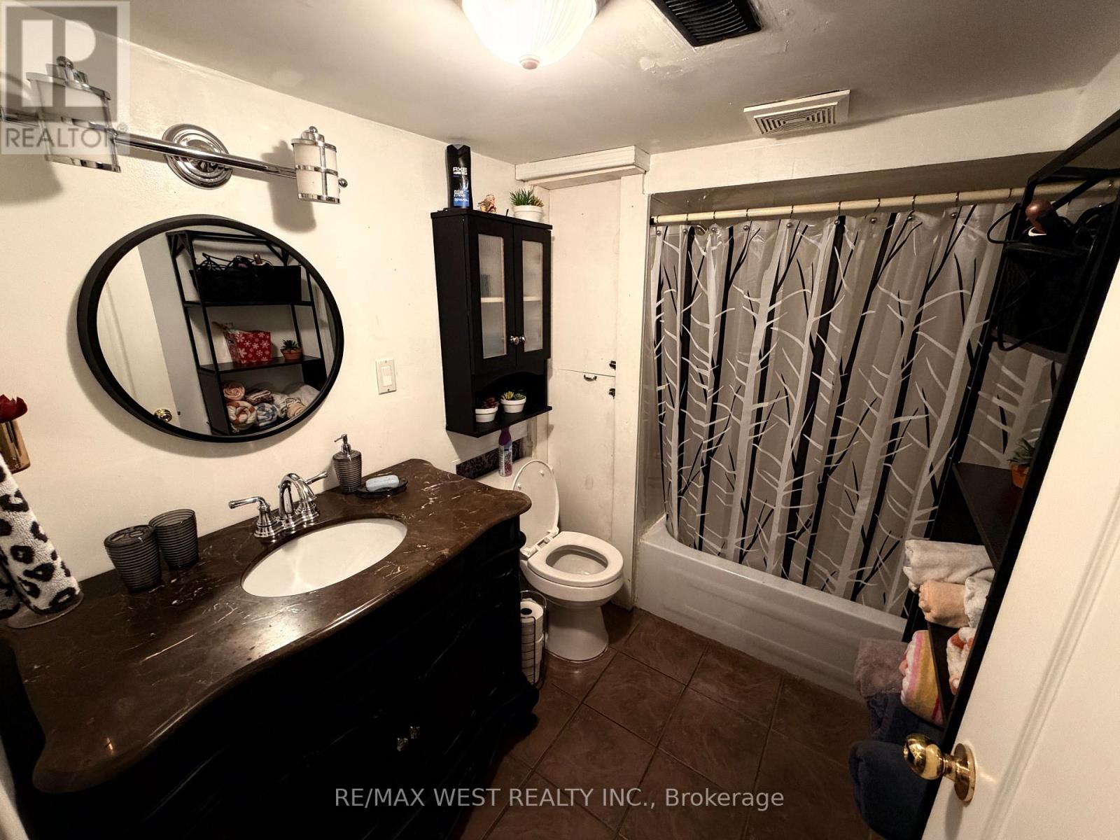 196 SIMCOE STREET E, Hamilton (North End) — photo 12