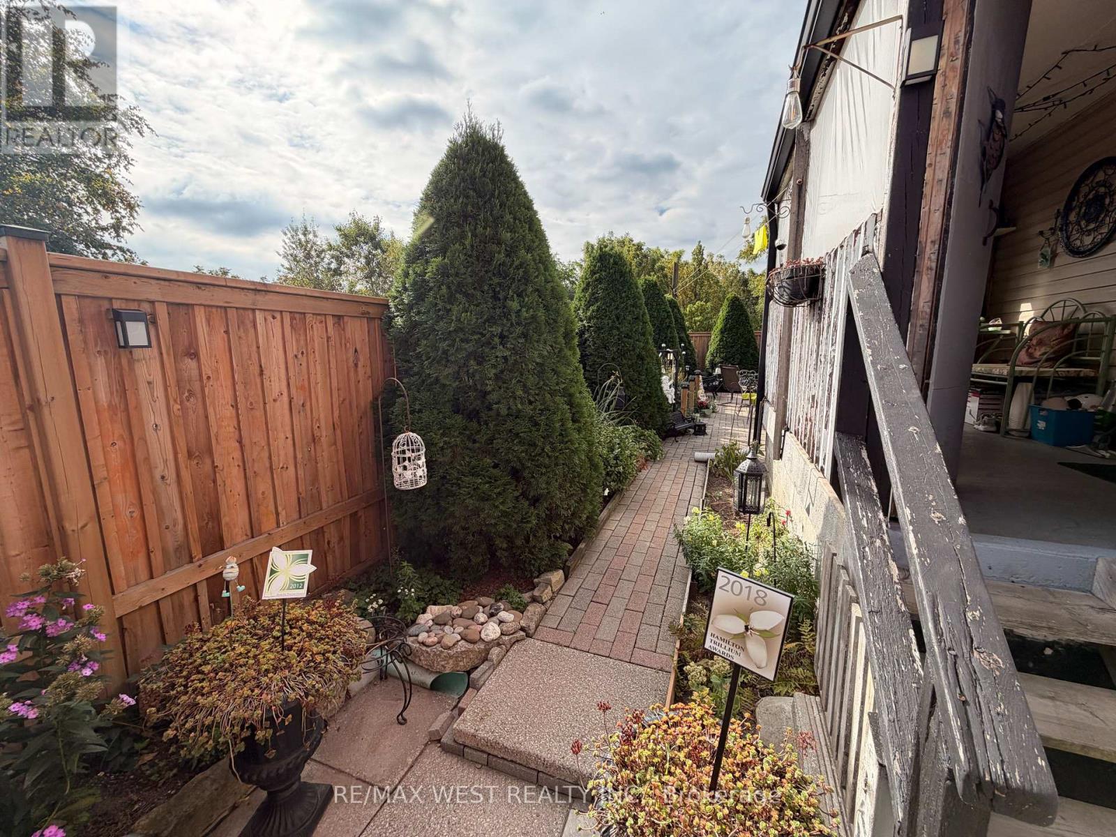196 SIMCOE STREET E - 15