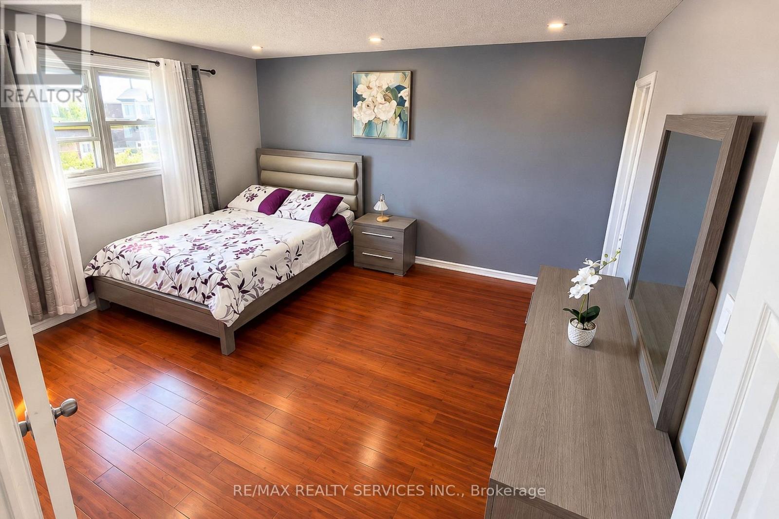 177 SIRENTE DRIVE - 25