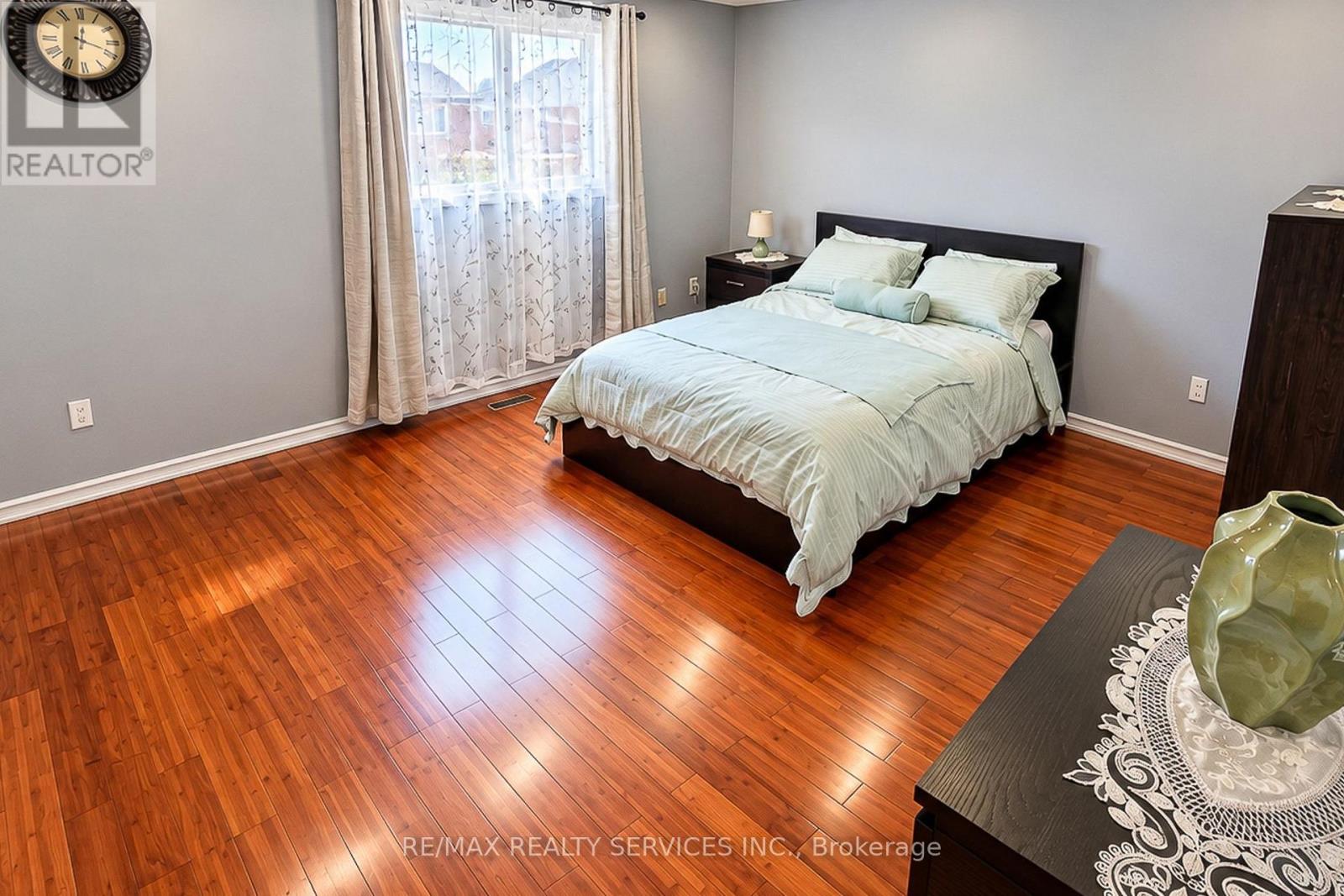 177 SIRENTE DRIVE - 36