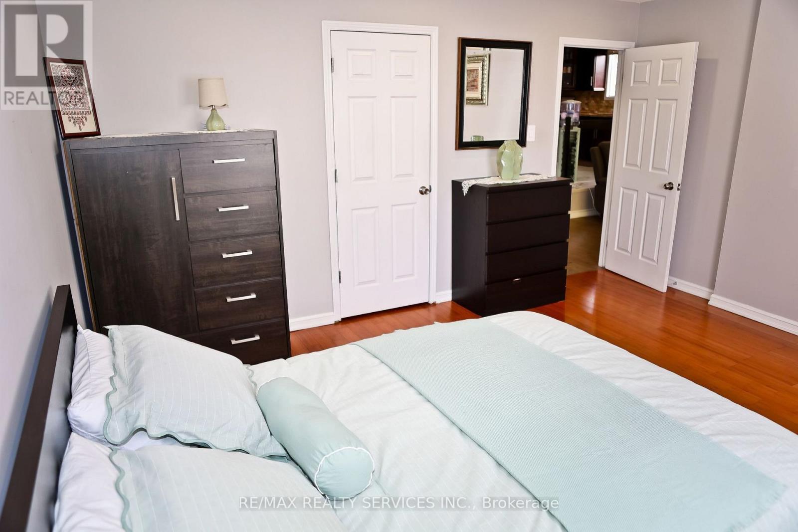 177 SIRENTE DRIVE - 38