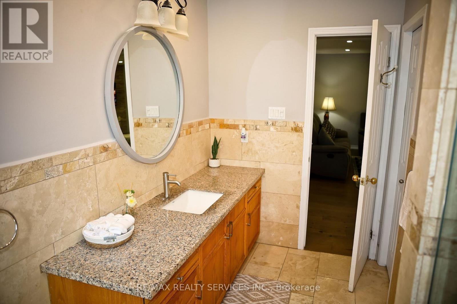 177 SIRENTE DRIVE - 41