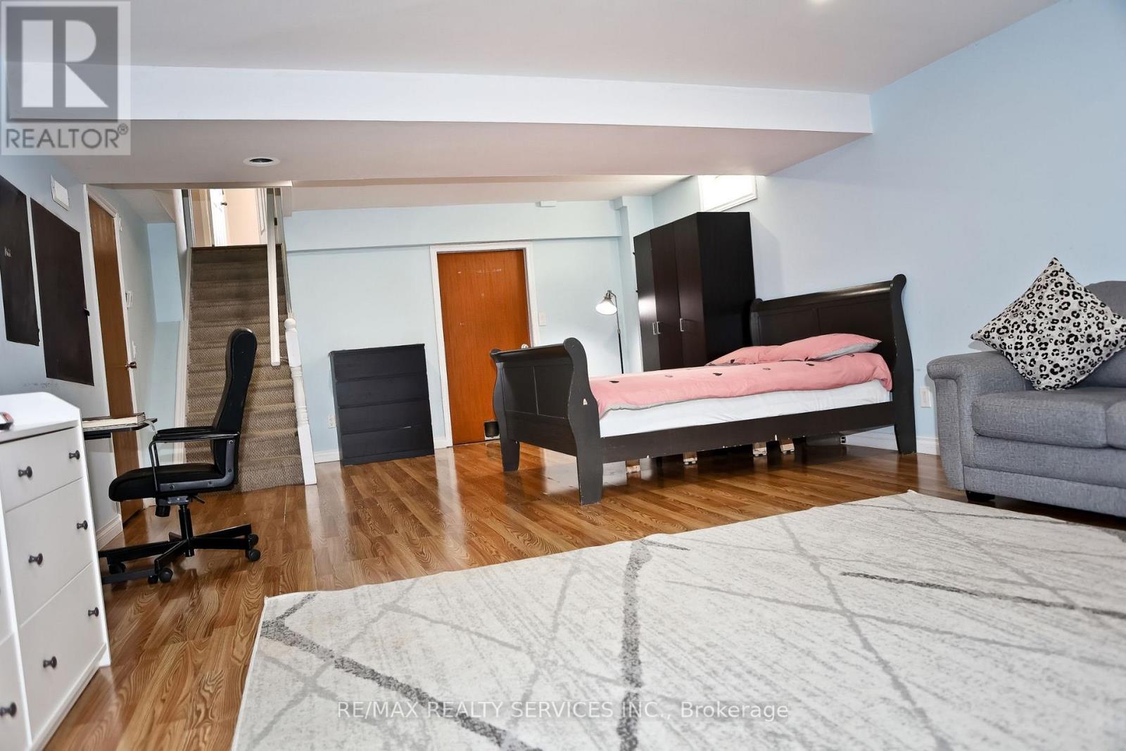 177 SIRENTE DRIVE - 42