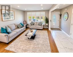 Bedroom 2 - 177 Sirente Drive, Hamilton, ON L9A5H1 Photo 6