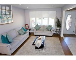 177 Sirente Drive, Hamilton, ON L9A5H1 Photo 9
