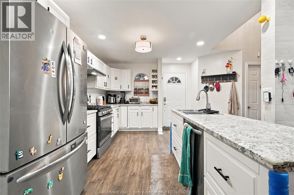 2920 STRAWBERRY DRIVE - 8