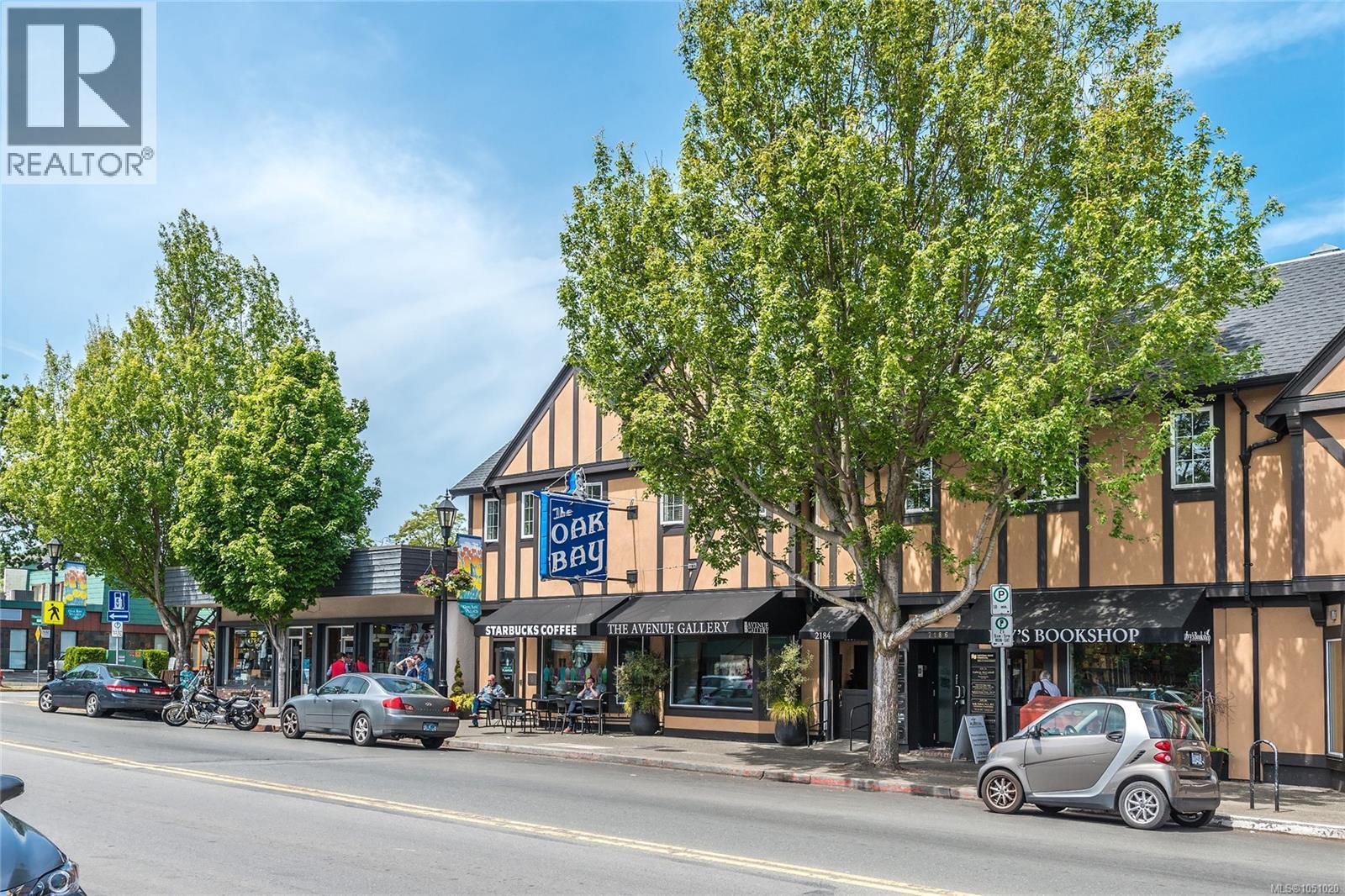 #406 1916 Oak Bay Ave - 30
