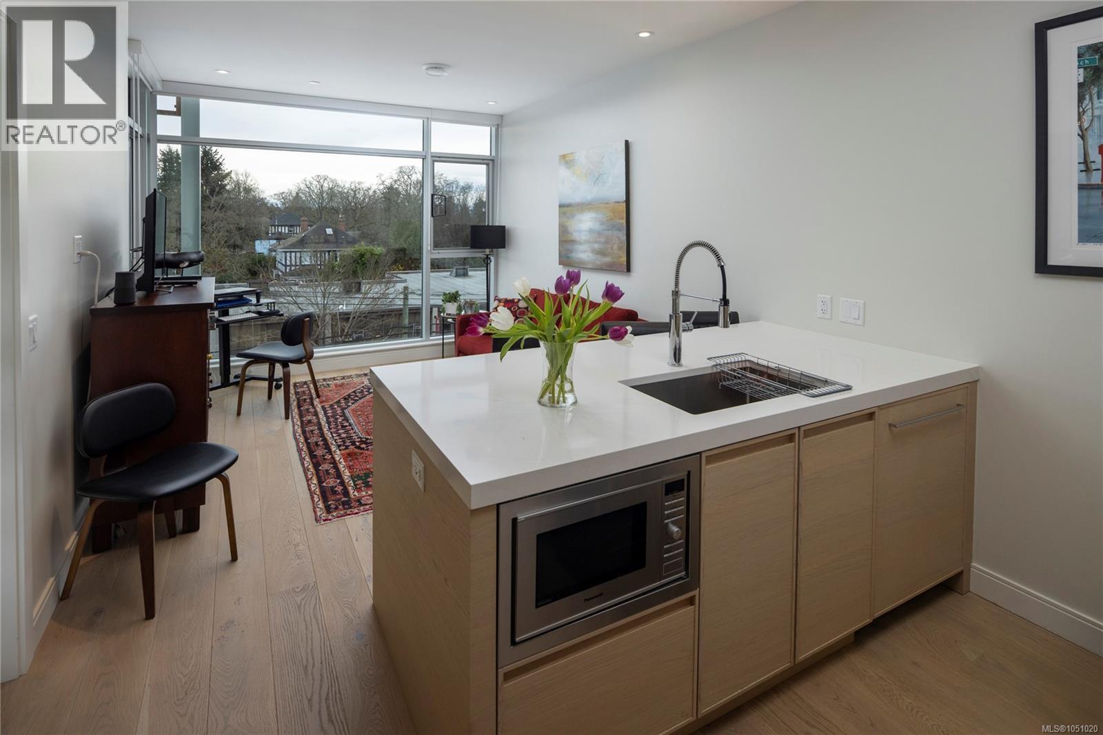 #406 1916 Oak Bay Ave - 6