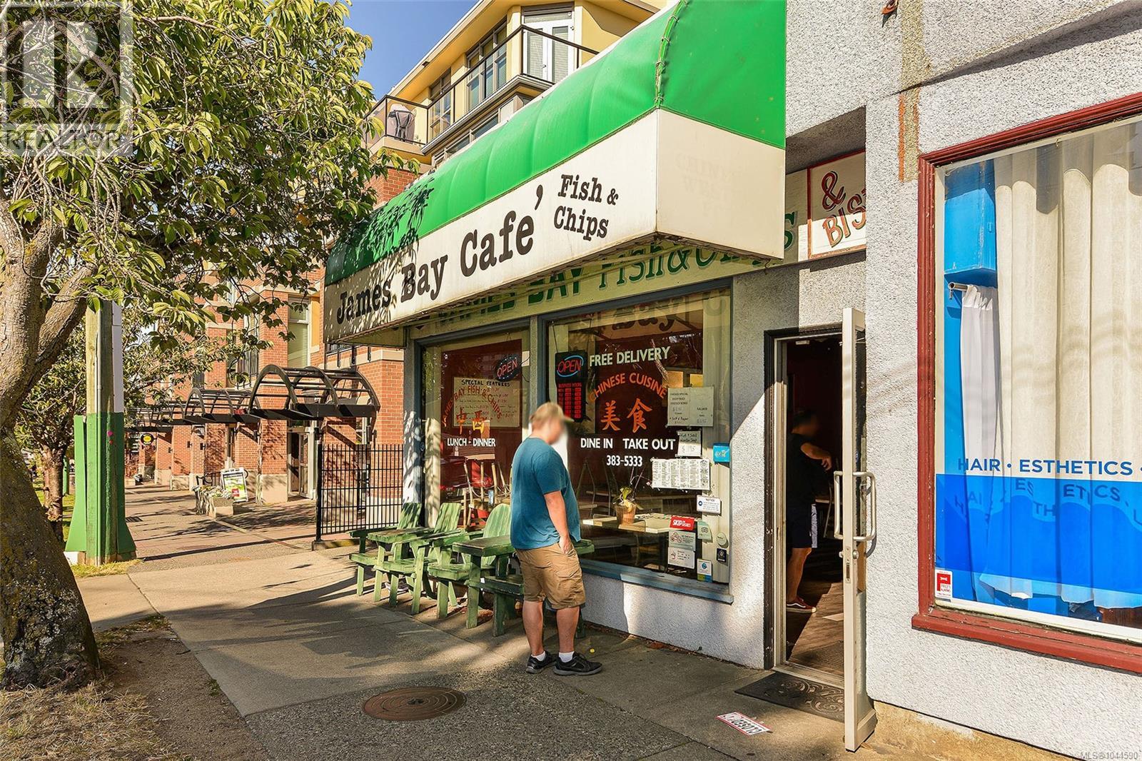 #401 660 Battery St - 21