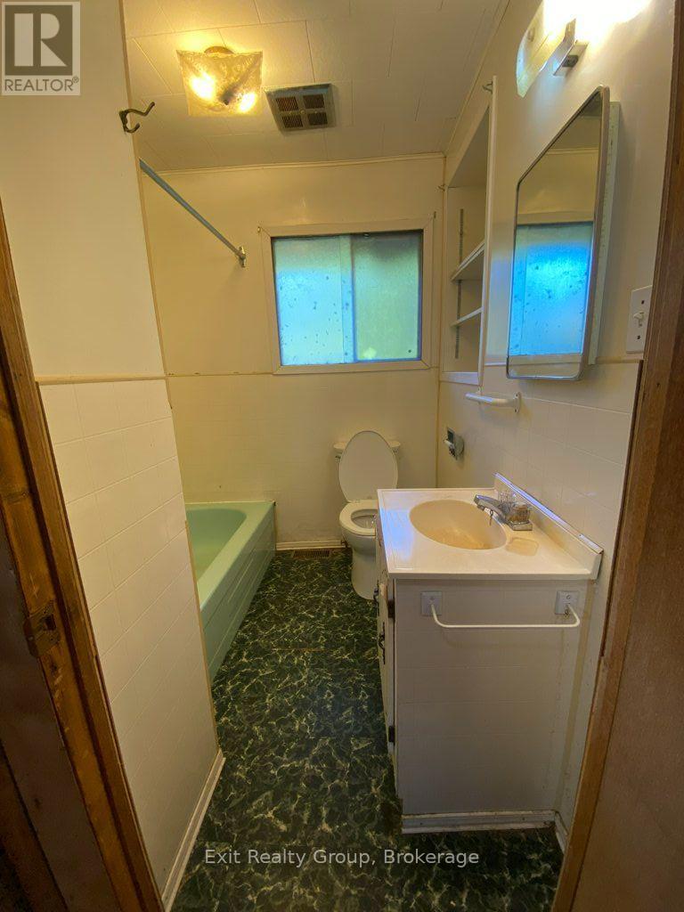 553 MURRAY STREET - 17