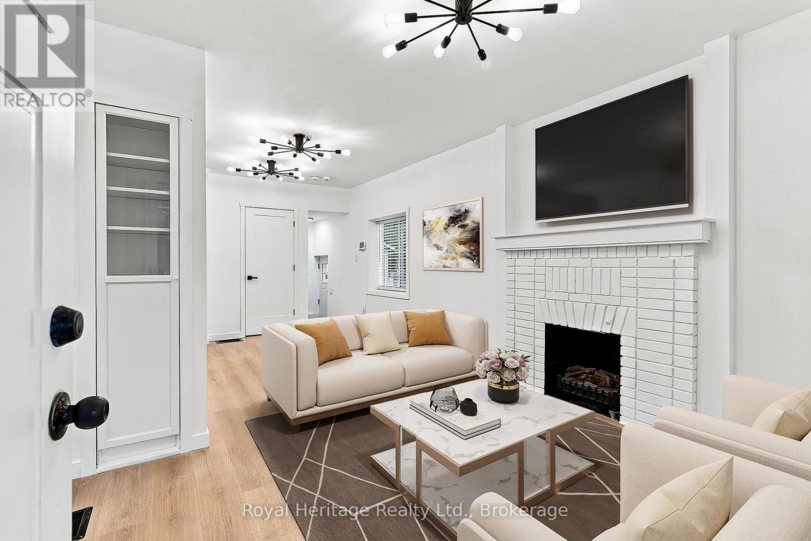 157 WATER STREET, Quinte West (Trenton Ward) — photo 3