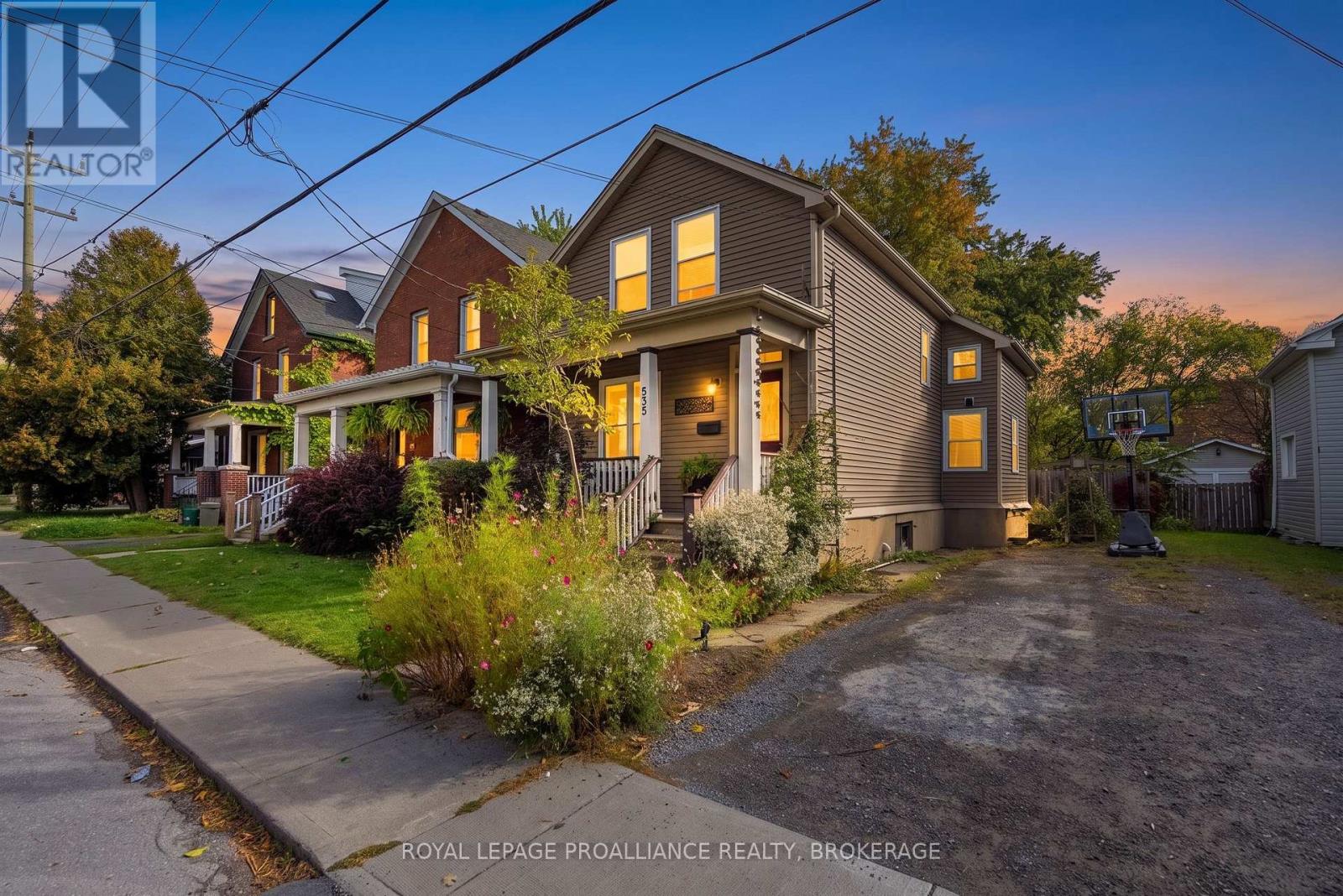 535 ALBERT STREET, Kingston (East of Sir John A. Blvd)