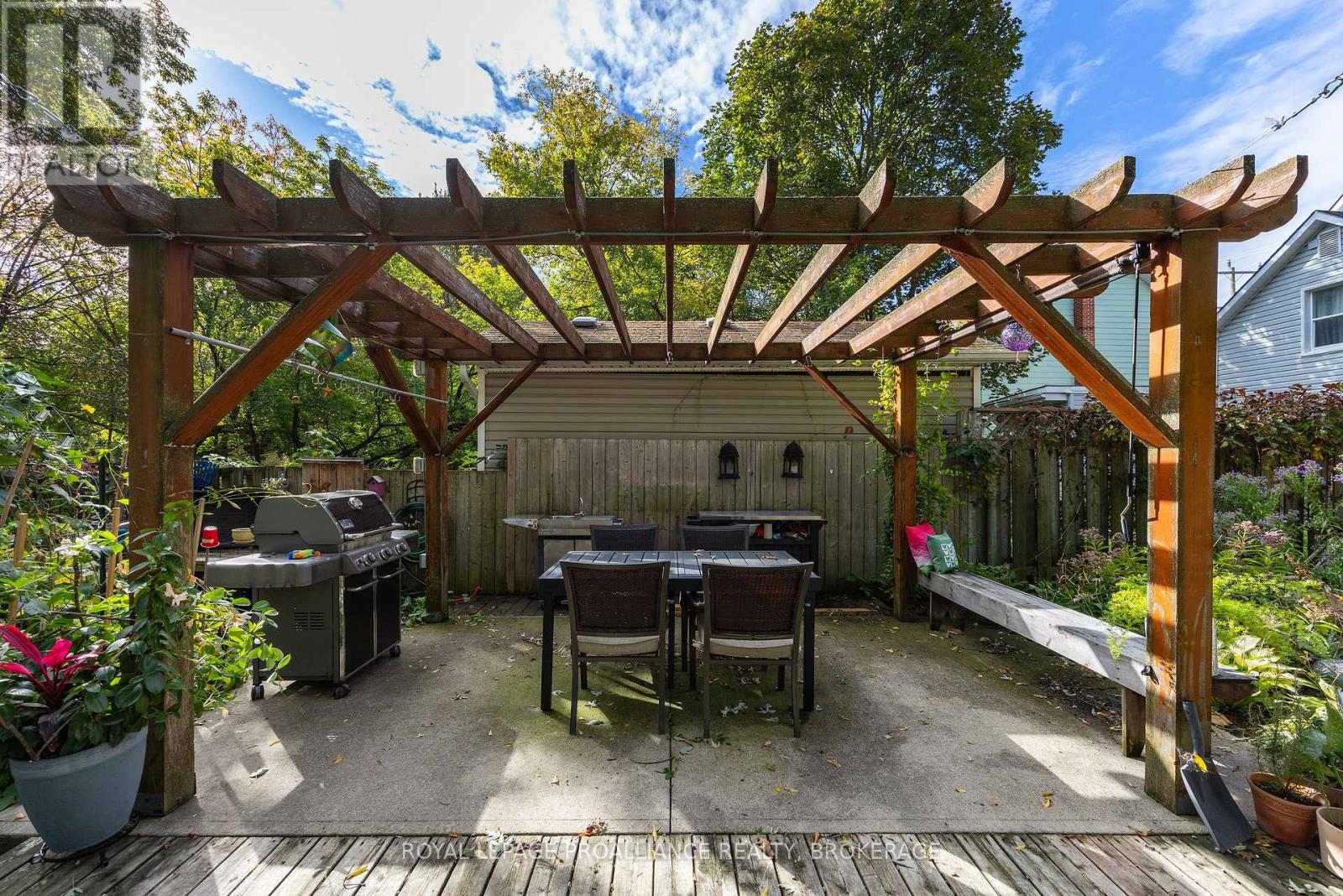 535 ALBERT STREET - 15