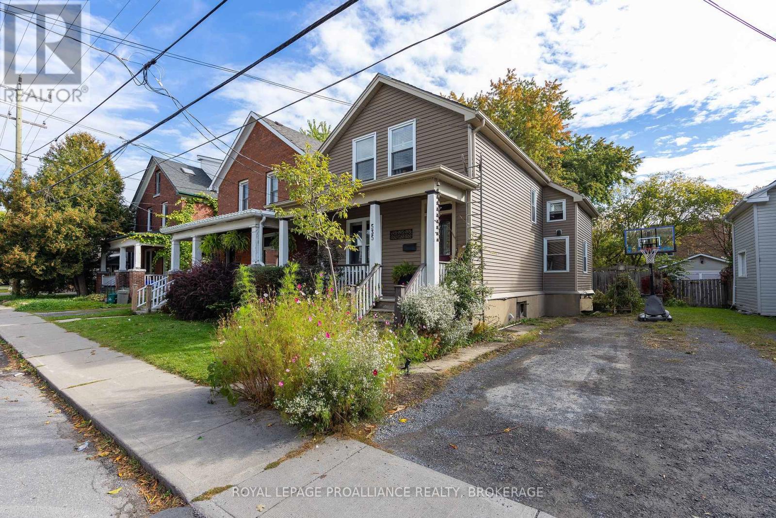 535 ALBERT STREET, Kingston (East of Sir John A. Blvd) — photo 2