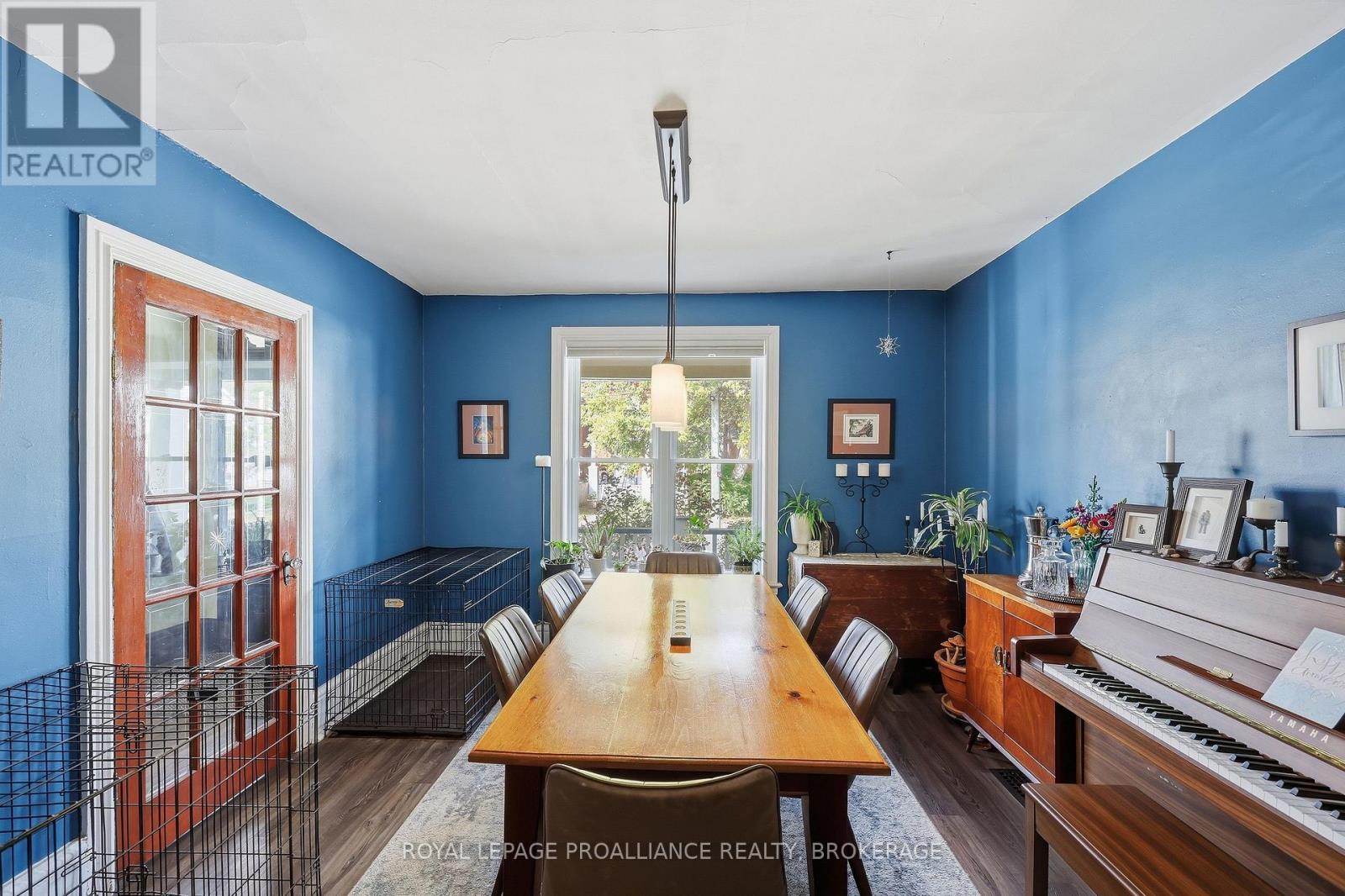 535 ALBERT STREET - 24