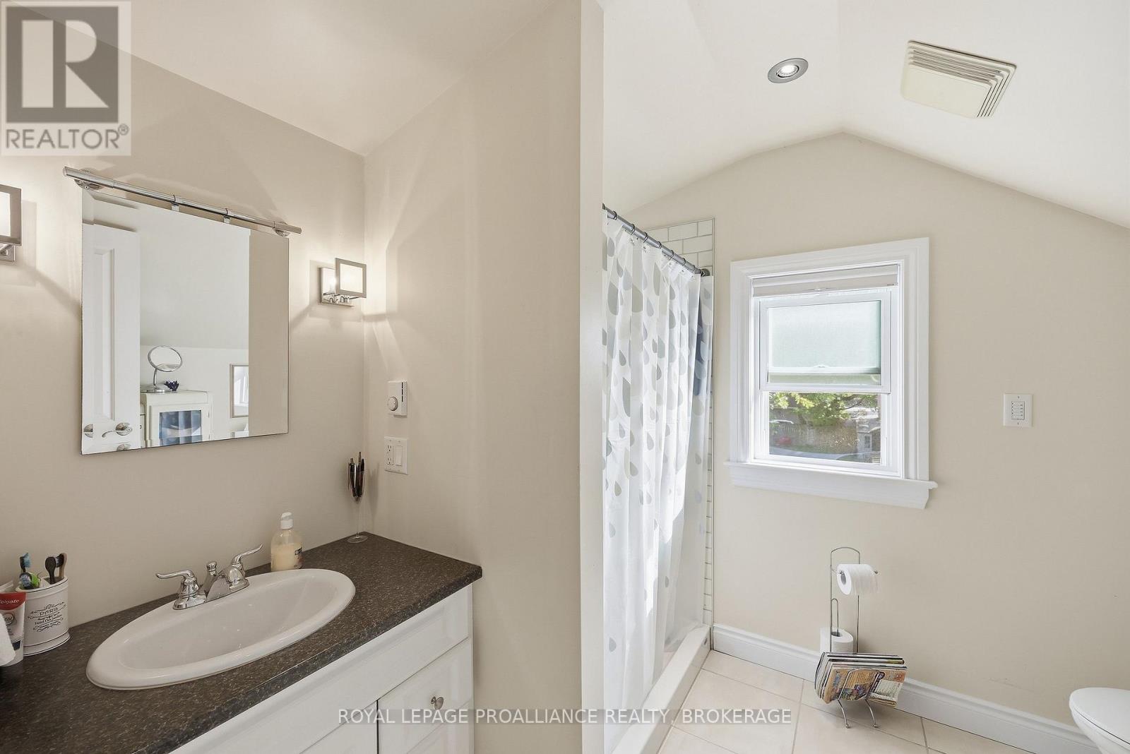 535 ALBERT STREET - Image 38