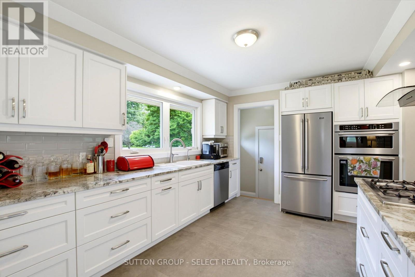 61 DALEVIEW CRESCENT, London North (North G) — photo 9