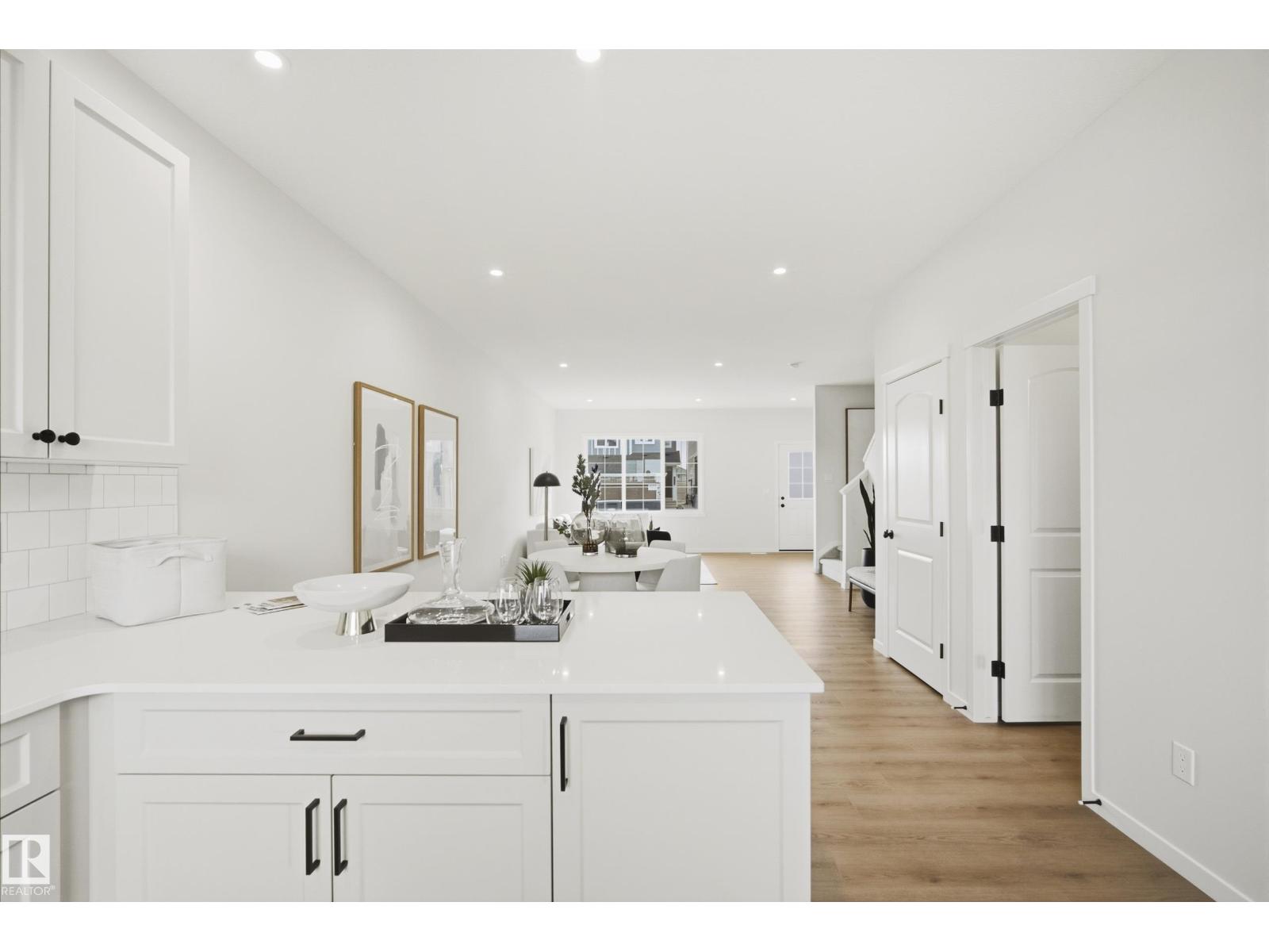 19620 30 Avenue NW - 11