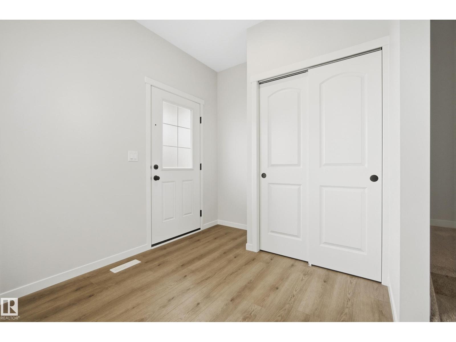 19620 30 Avenue NW - 4