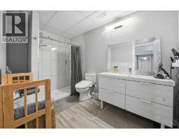 118 Viscount Drive, Red Deer, AB T4R0M6 Photo 29