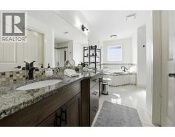 118 Viscount Drive, Red Deer, AB T4R0M6 Photo 17