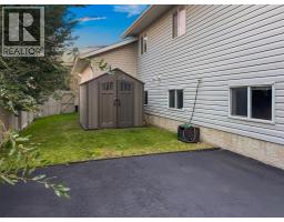 102 Pinnacle Crescent, Grande Prairie, AB T8W2T1 Photo 32