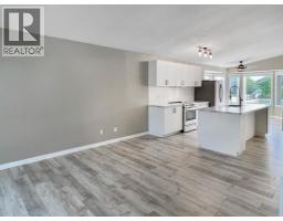 Bedroom - 102 Pinnacle Crescent, Grande Prairie, AB T8W2T1 Photo 7