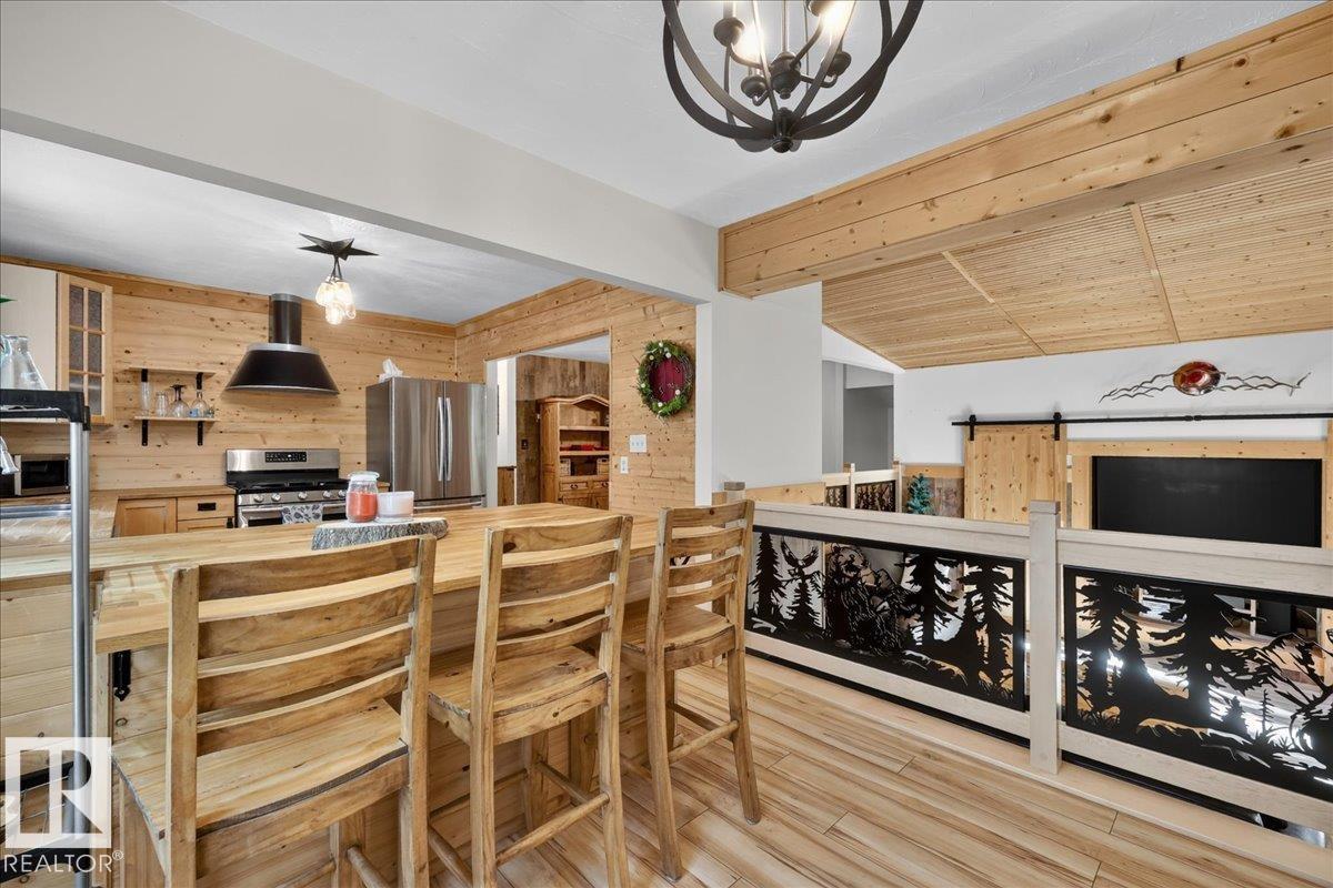 #4 52508 RGE ROAD 21 - 20