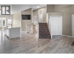 3pc Bathroom - 102 Pinnacle Crescent, Grande Prairie, AB T8W2T1 Photo 6