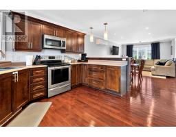 16 Starlight Drive thumbnail 9