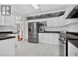 Kitchen - 222 Deercroft Avenue, Ottawa, ON K2J5K1 Photo 11