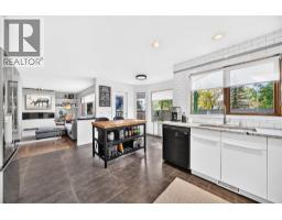 723 Diamond Court Se, Calgary, AB T2J7E2 Photo 16