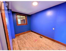 Foyer - 607 Mcintosh Street, Thunder Bay, ON P7C3A3 Photo 8