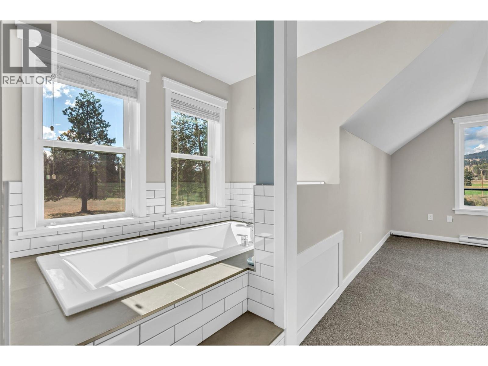 422 HUEY Road - 36